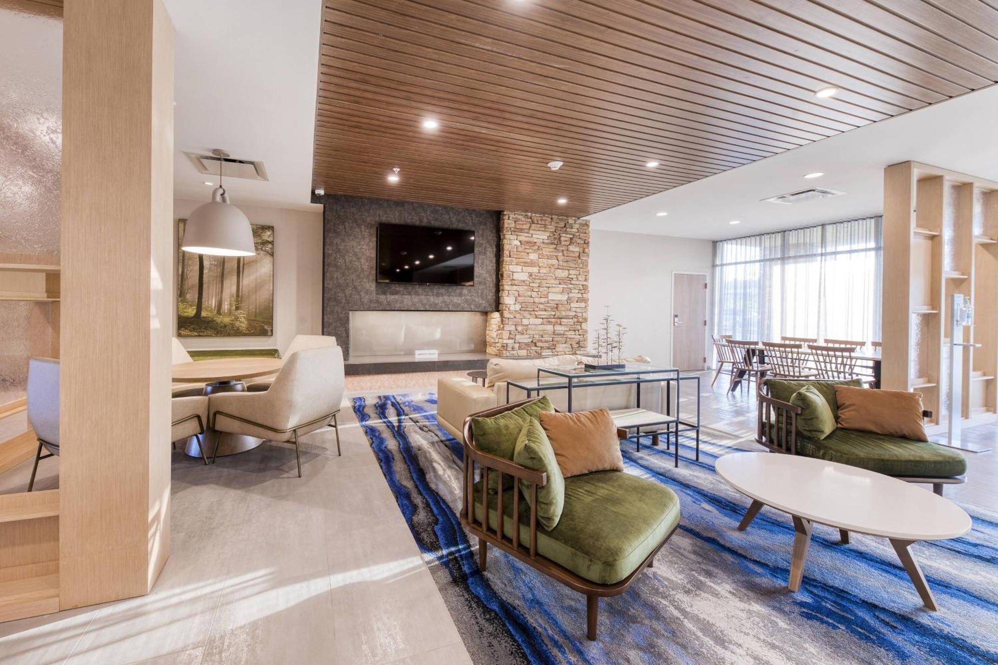 Hotel Fairfield & By Marriott Charlotte Belmont