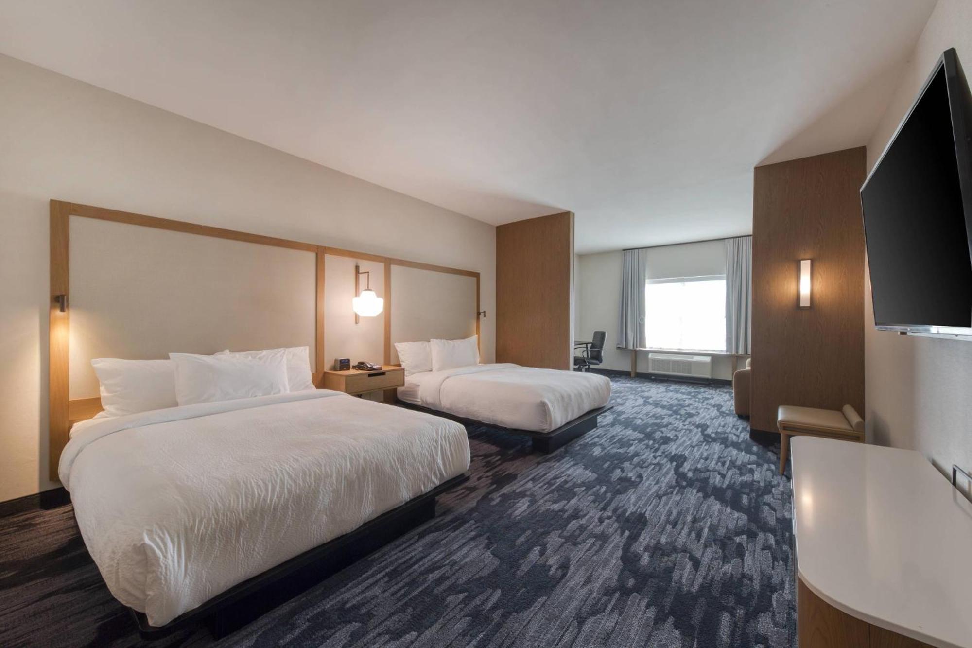 Fairfield & By Marriott Charlotte Hotel Belmont